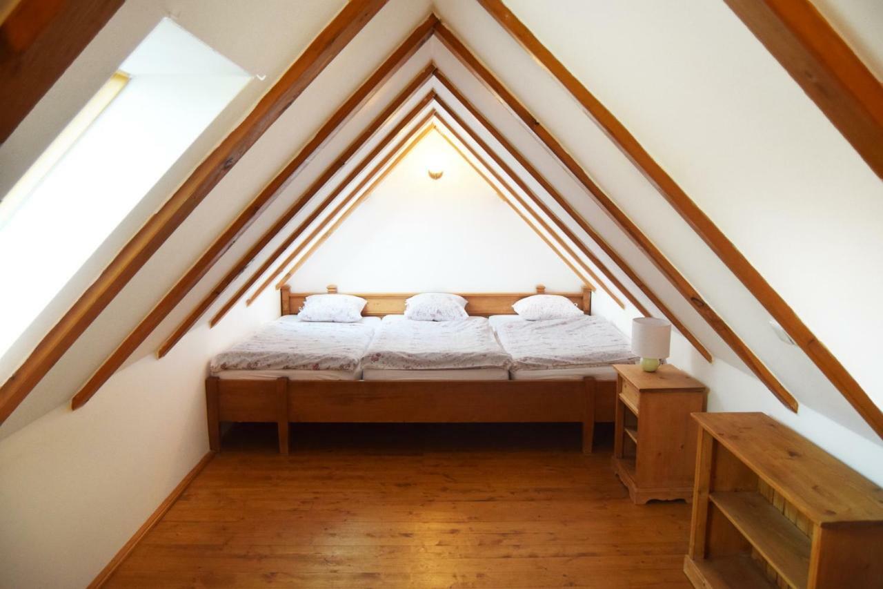 Bucicky Mlyn Hotell Rozdalovice Exteriör bild